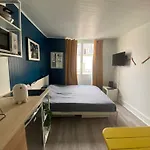 Bright Flat Apartment Paris